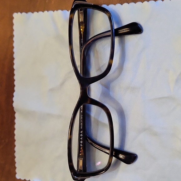 Prada Tortiose Shell Glass with Case - Picture 7 of 11